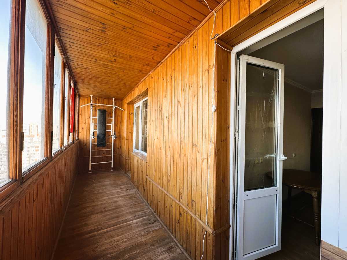 Продажа 2-комнатной квартиры 72 м², Петра Григоренко просп., 38