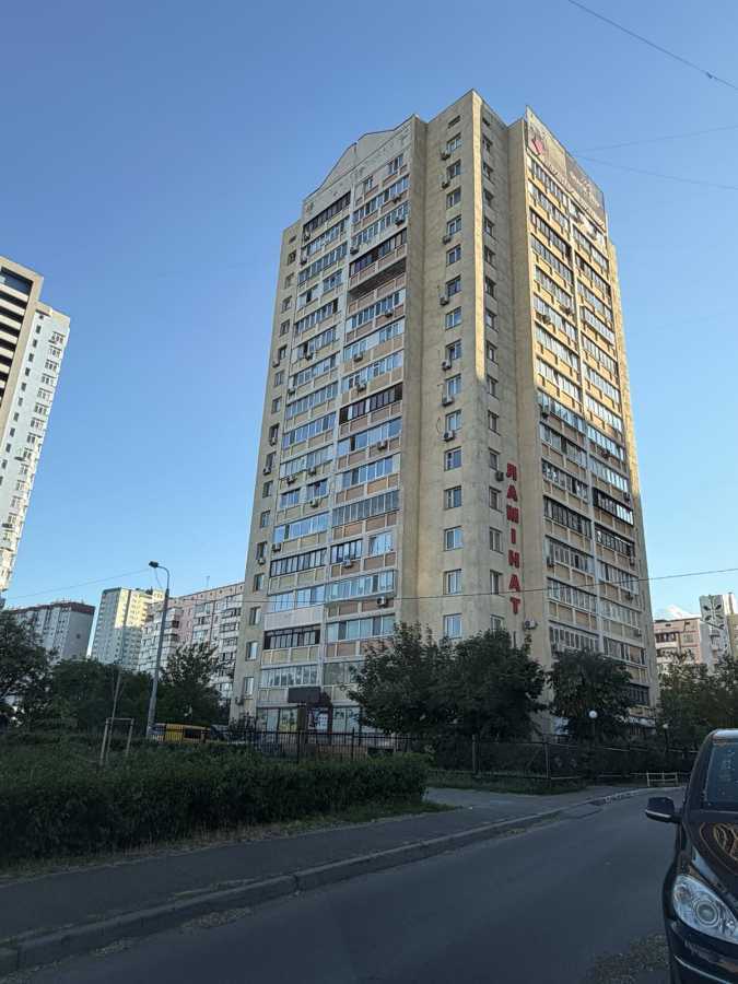 Продажа 2-комнатной квартиры 72 м², Петра Григоренко просп., 38