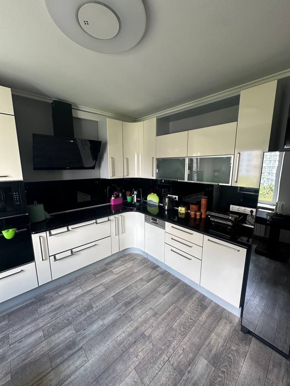 Аренда 2-комнатной квартиры 66 м², Драгоманова ул., 12А