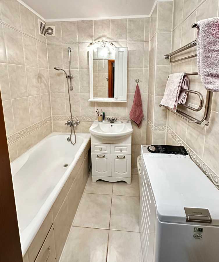 Продажа 3-комнатной квартиры 86 м², Конякина ул., 25