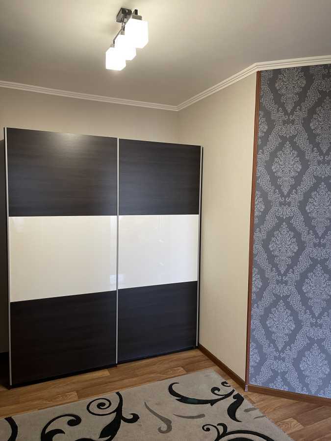Аренда 3-комнатной квартиры 96 м², Анны Ахматовой ул., 18