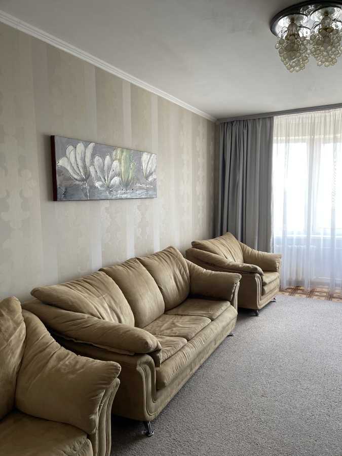 Аренда 3-комнатной квартиры 96 м², Анны Ахматовой ул., 18