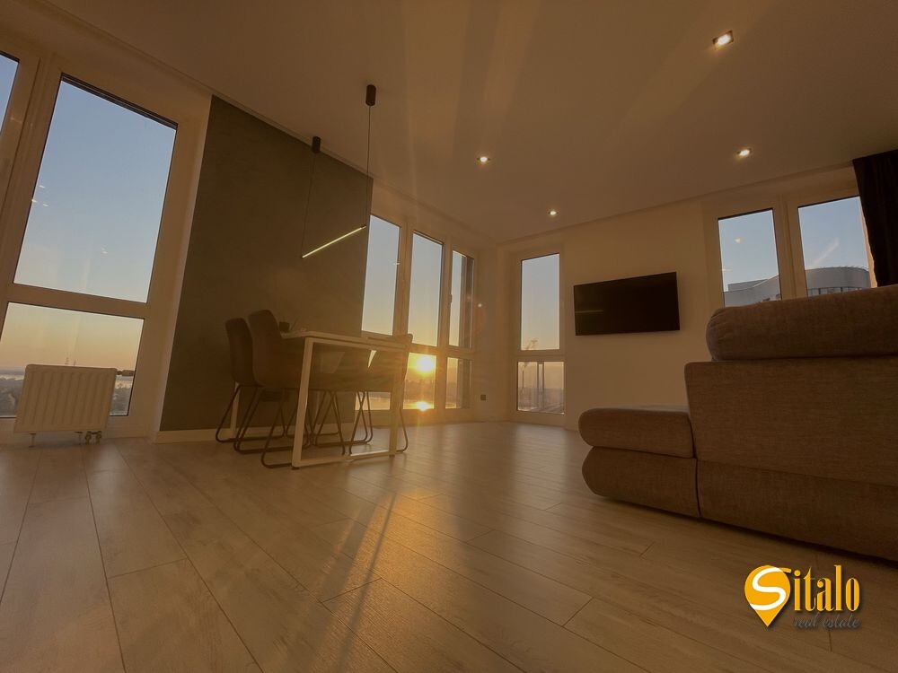 Продаж 3-кімнатної квартири 71 м², Зарічна вул.