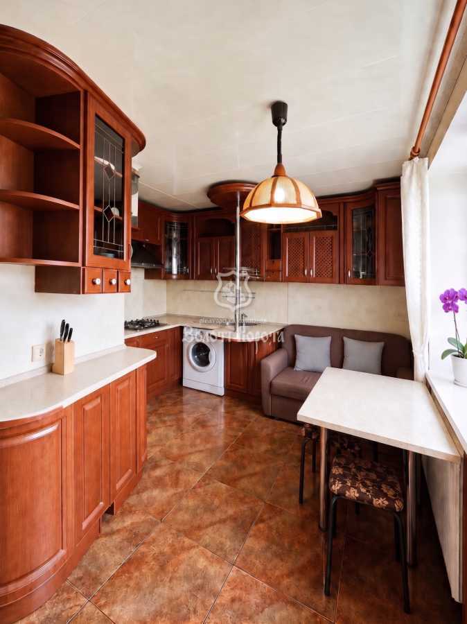 Продаж 1-кімнатної квартири 35.9 м², Яблунська вул., 203А