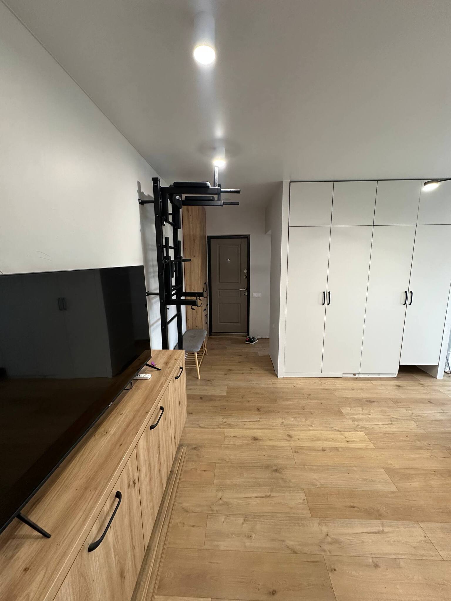 Продажа 3-комнатной квартиры 64 м², Тополь 1 ул., 15