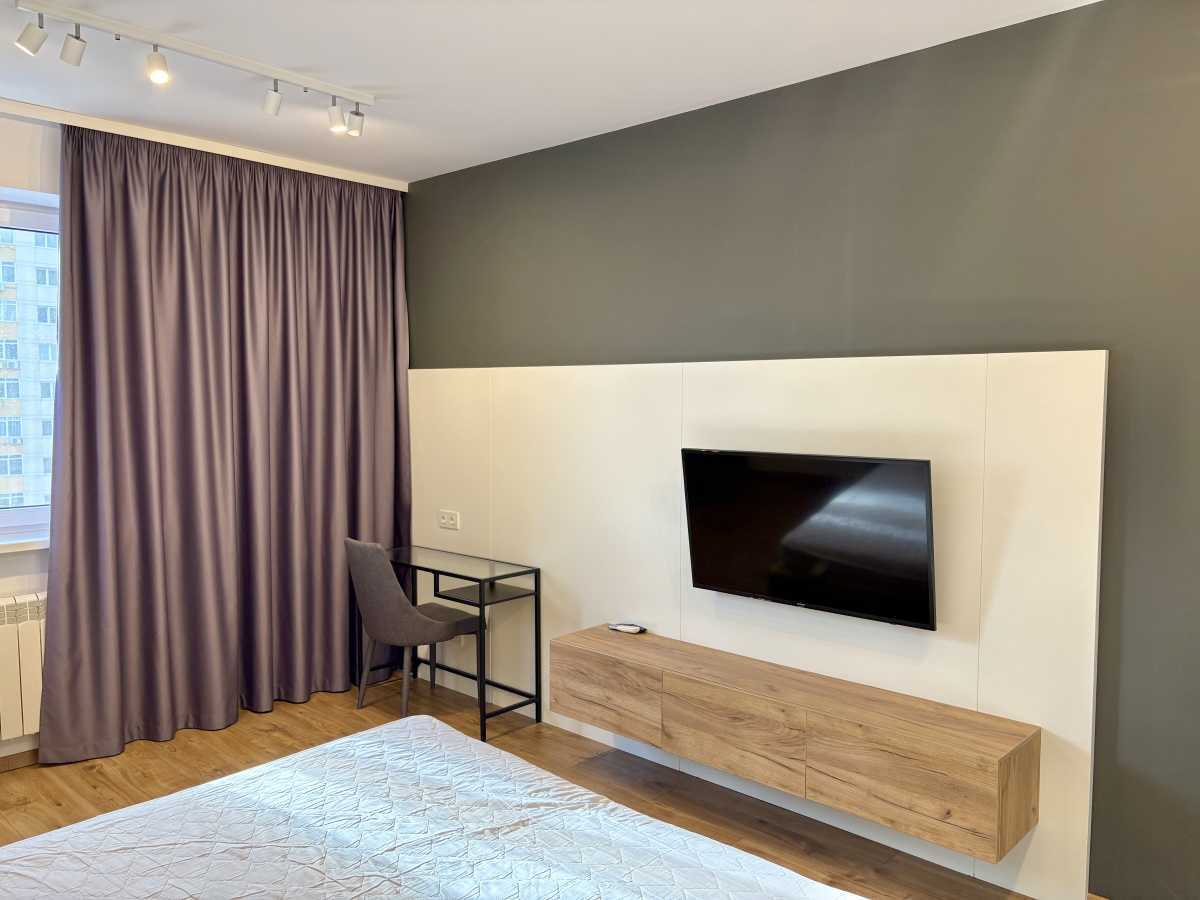 Аренда 1-комнатной квартиры 43 м², Юрия Кондратюка ул., 5