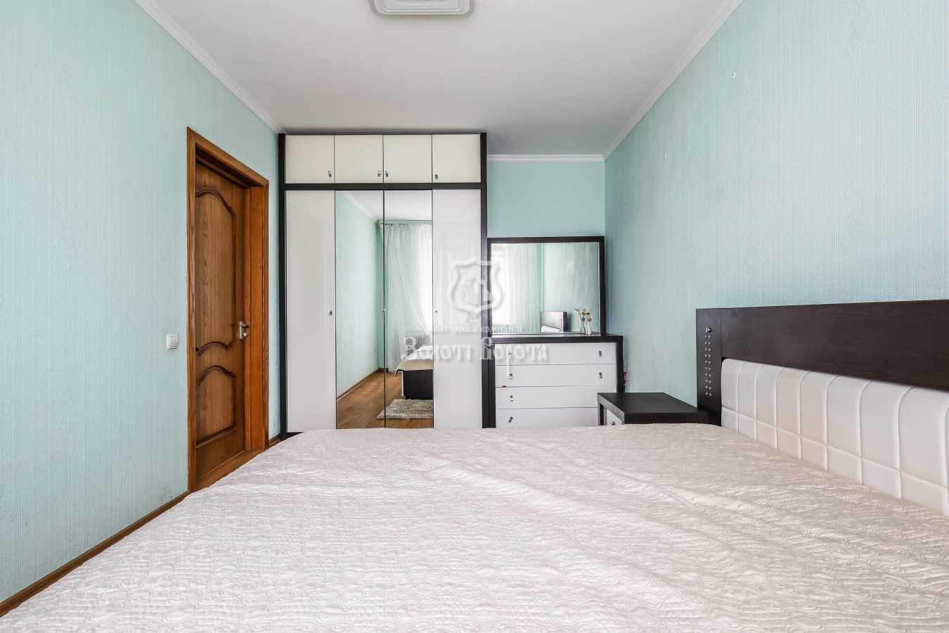 Продаж 2-кімнатної квартири 54 м², Калачівська вул., 9