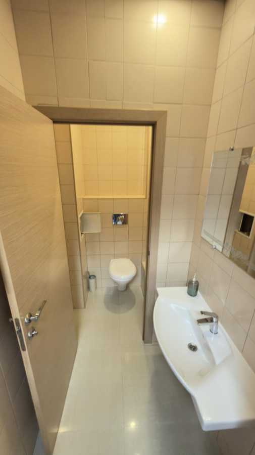 Оренда офісу 320 м², Володимира Антоновича вул., 172