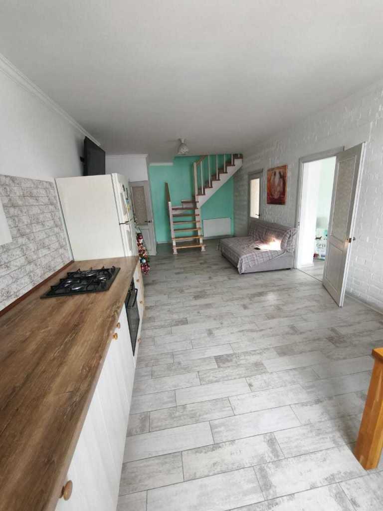 Продажа 4-комнатной квартиры 130 м², Ивасюка ул.