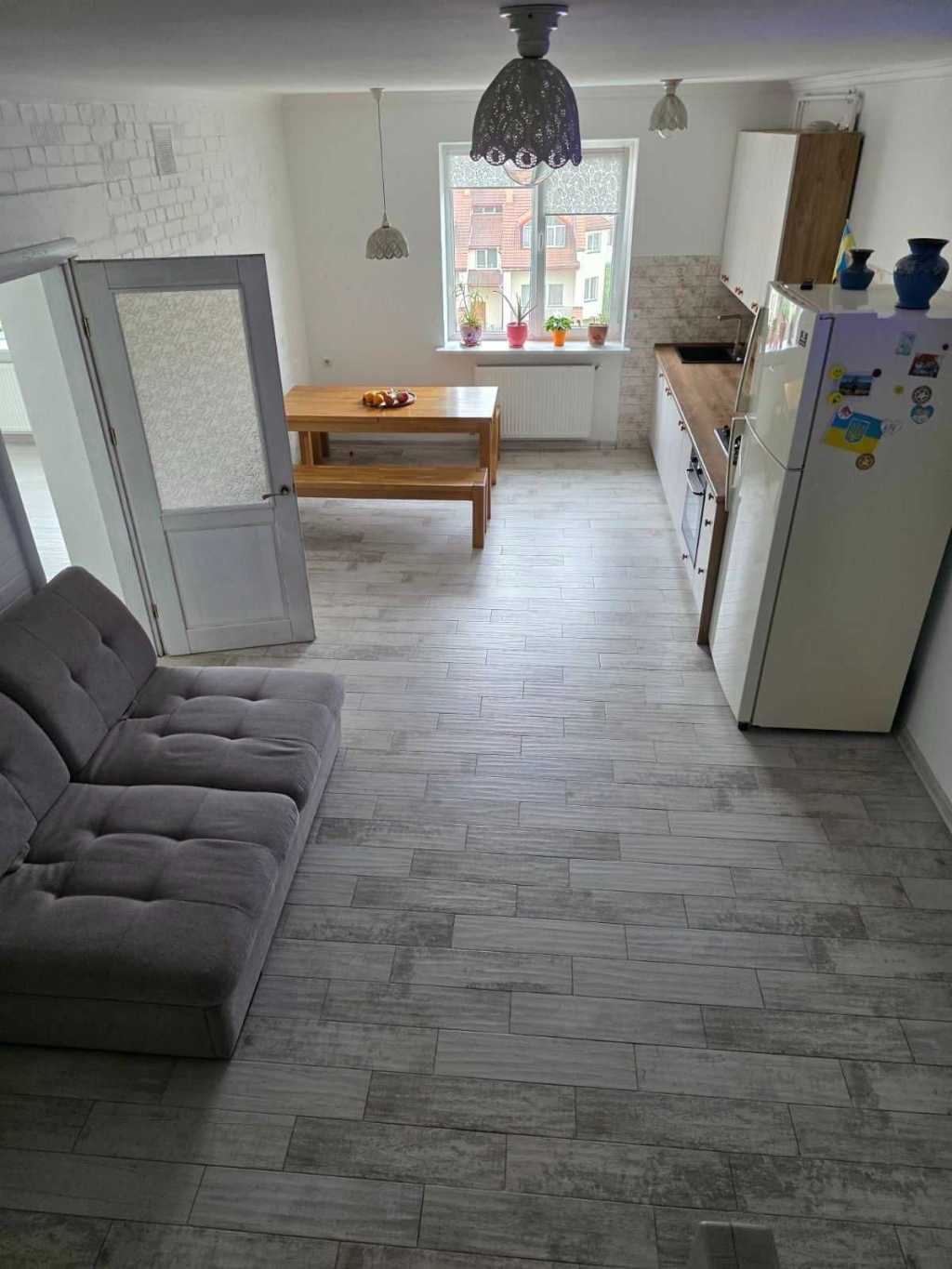 Продажа 4-комнатной квартиры 130 м², Ивасюка ул.
