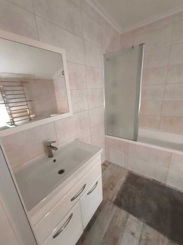 Продажа 4-комнатной квартиры 130 м², Ивасюка ул.
