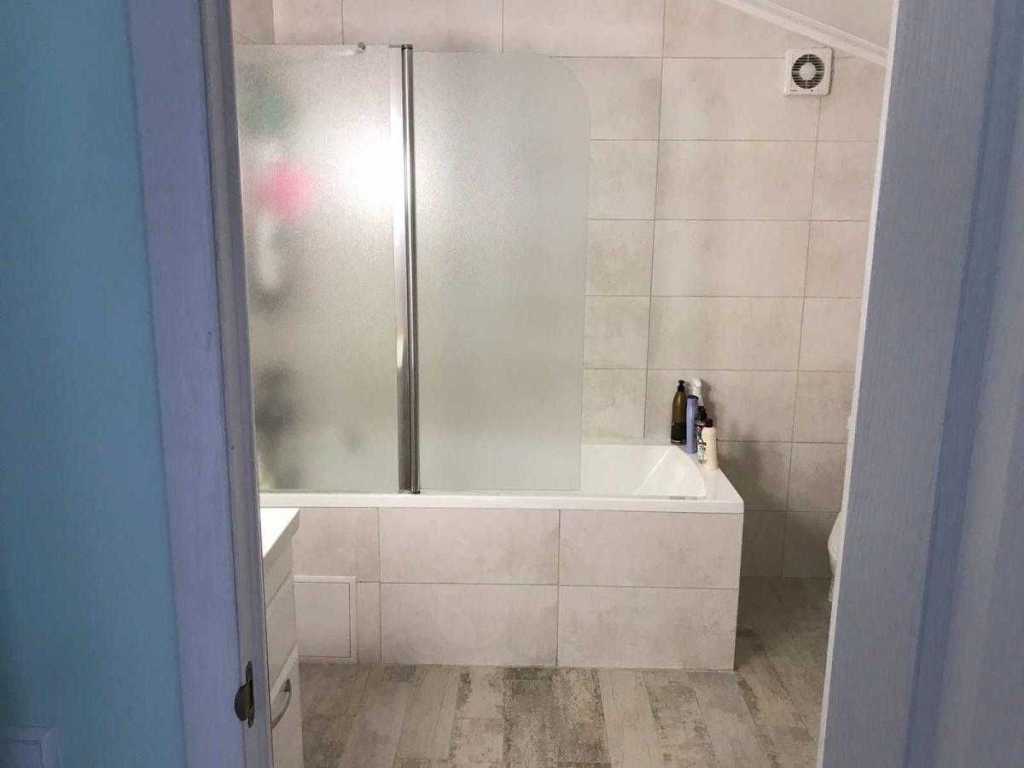 Продажа 4-комнатной квартиры 130 м², Ивасюка ул.