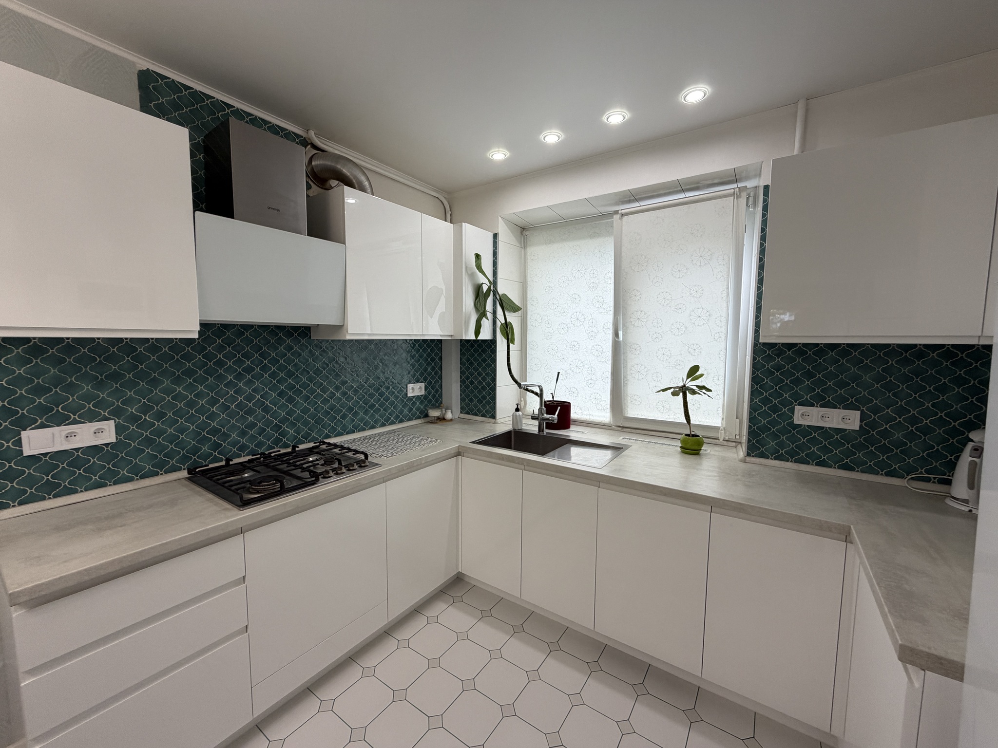 Продажа 3-комнатной квартиры 67 м², Покровская пл., вул.,25