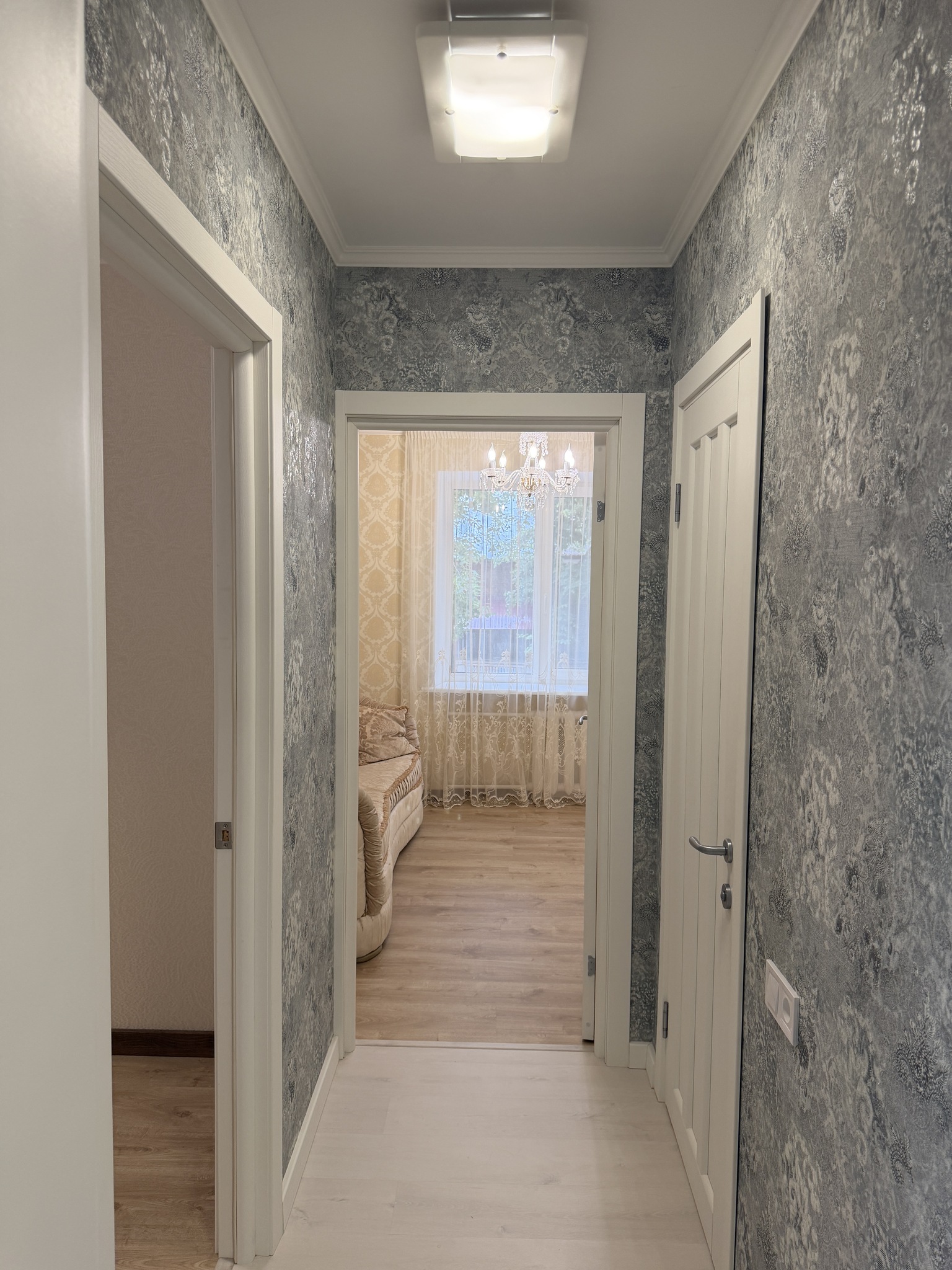 Продажа 3-комнатной квартиры 67 м², Покровская пл., вул.,25