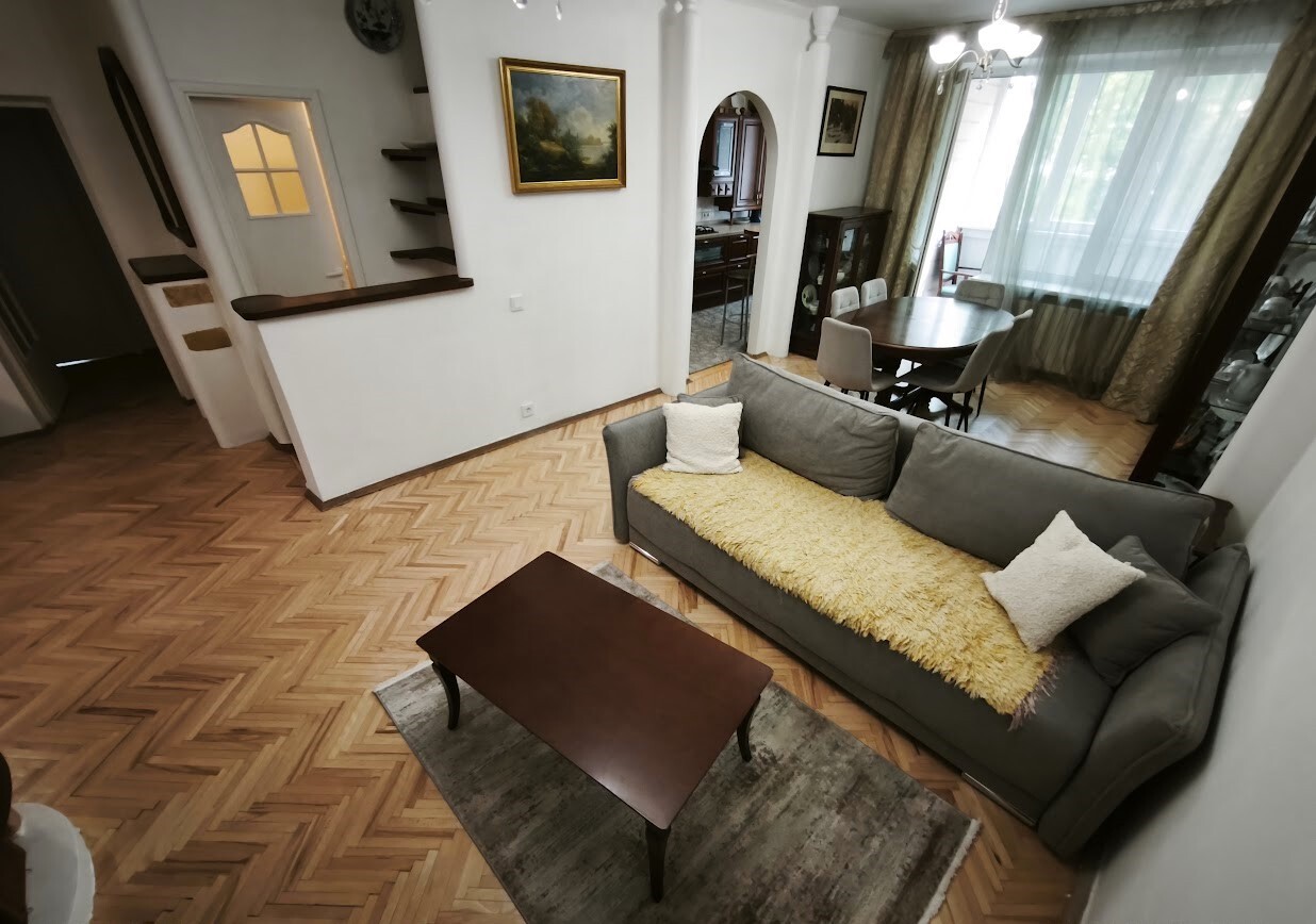 Продажа 4-комнатной квартиры 120 м², Ивана Франко ул.