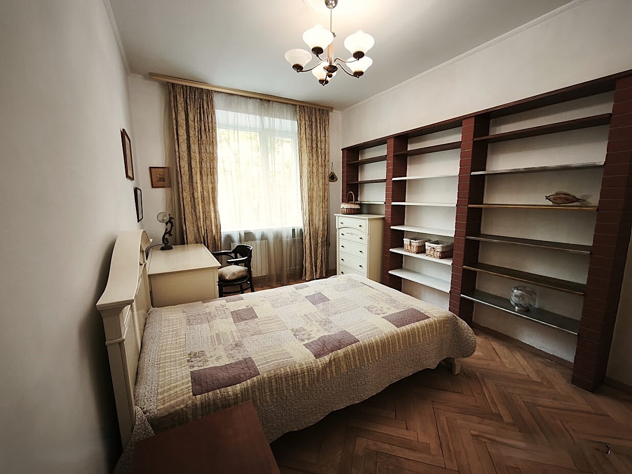 Продажа 4-комнатной квартиры 120 м², Ивана Франко ул.