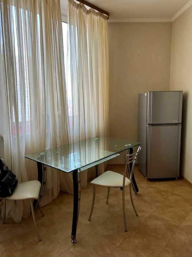 Оренда 1-кімнатної квартири 50 м², Миколи Бажана просп.