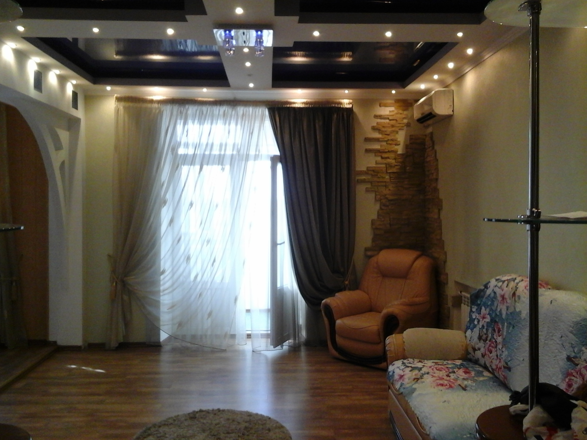 Аренда студии 74 м², Соборный просп., 91