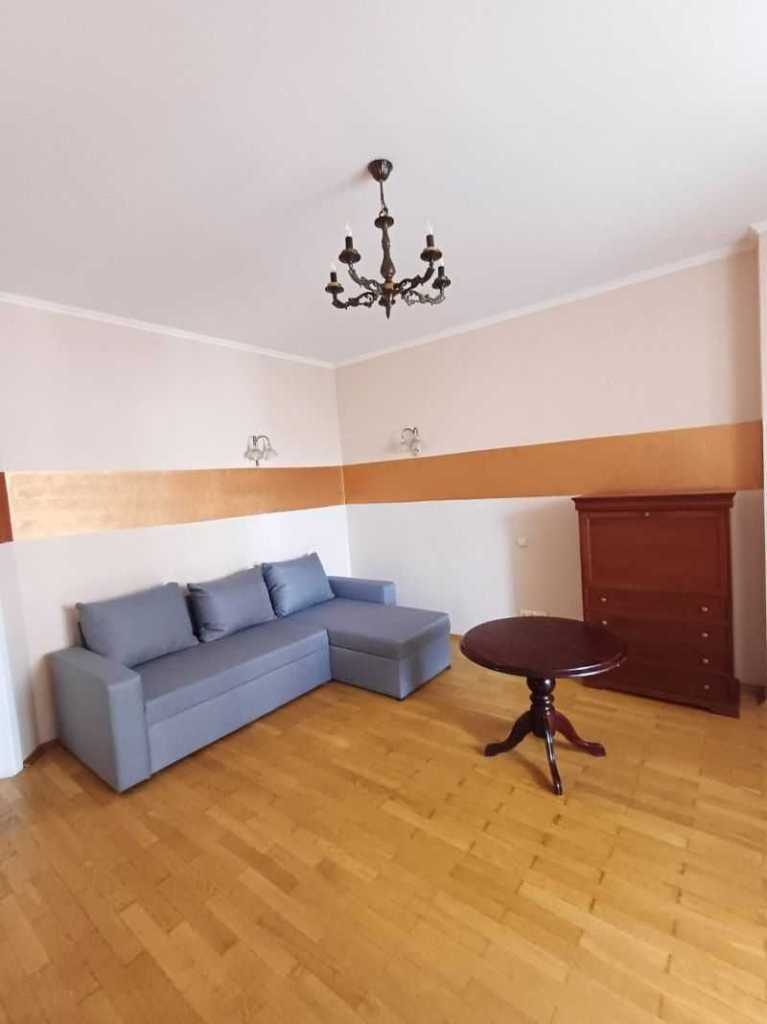 Аренда 2-комнатной квартиры 70 м², Вишняковская ул., 11