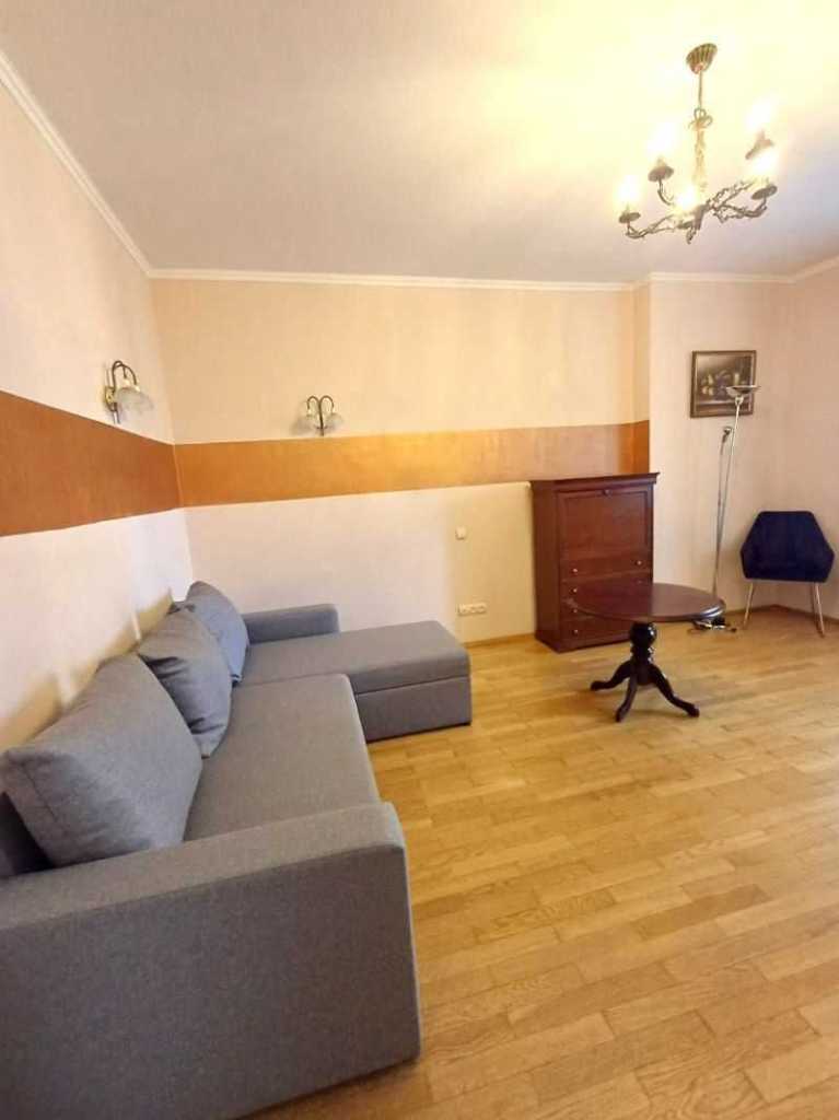 Аренда 2-комнатной квартиры 70 м², Вишняковская ул., 11