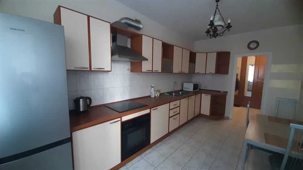 Аренда 2-комнатной квартиры 70 м², Вишняковская ул., 11