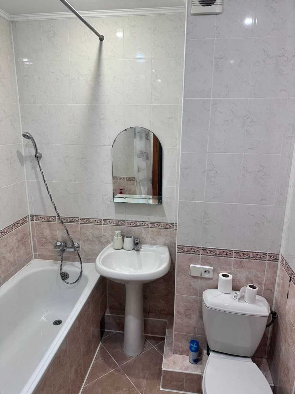 Аренда 1-комнатной квартиры 43.3 м², Михаила Донца ул., Драгоманова, 1-К