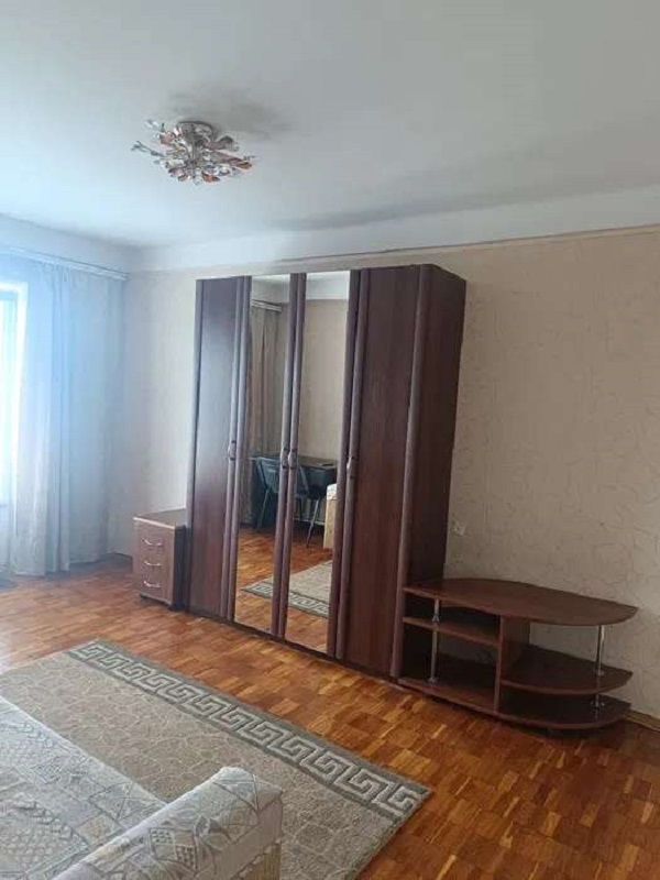 Продажа 2-комнатной квартиры 45 м², Амвросия Бучмы ул., 3