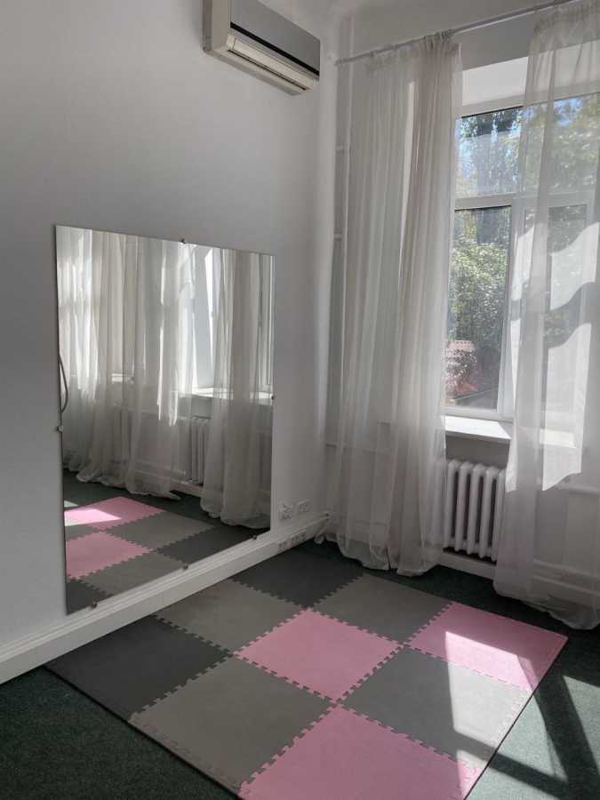 Оренда офісу 72 м², Прорізна вул., 9