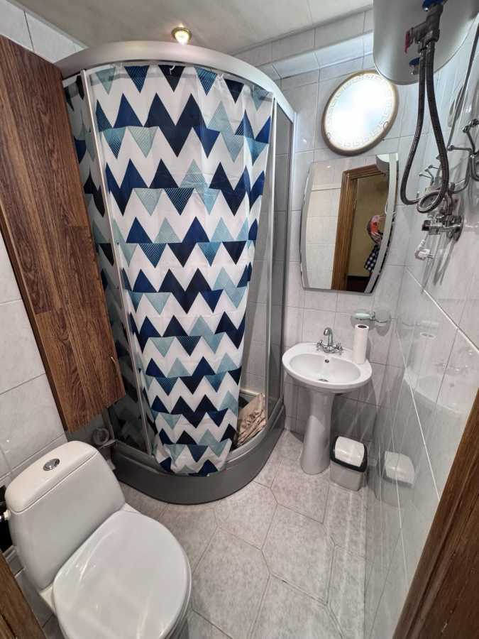 Продажа 2-комнатной квартиры 47 м², Михаила Донца ул., 27А