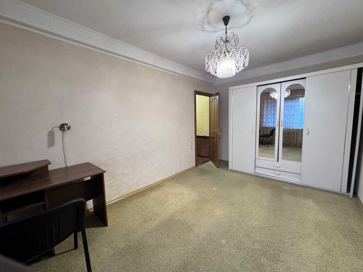 Продажа 2-комнатной квартиры 47 м², Михаила Донца ул., 27А