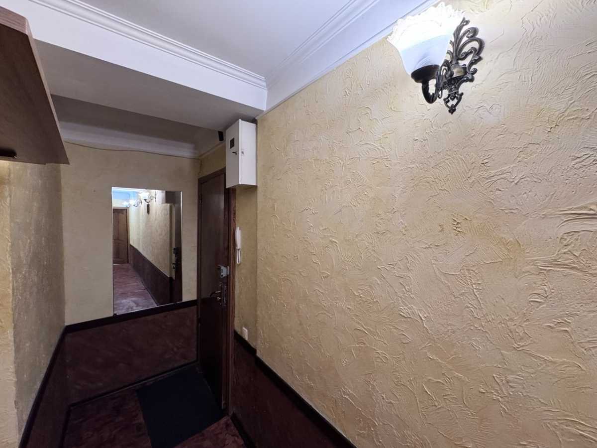 Продажа 2-комнатной квартиры 47 м², Михаила Донца ул., 27А