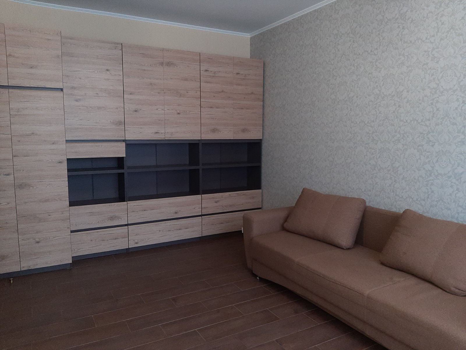 Аренда 1-комнатной квартиры 40 м², Николая Закревского ул., 103