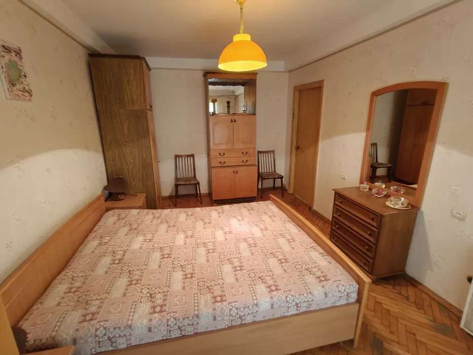 Продаж 3-кімнатної квартири 73 м², Березняківська вул., 24