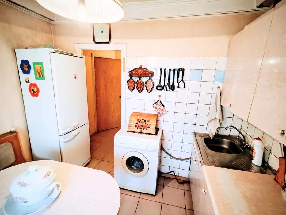 Продаж 3-кімнатної квартири 73 м², Березняківська вул., 24