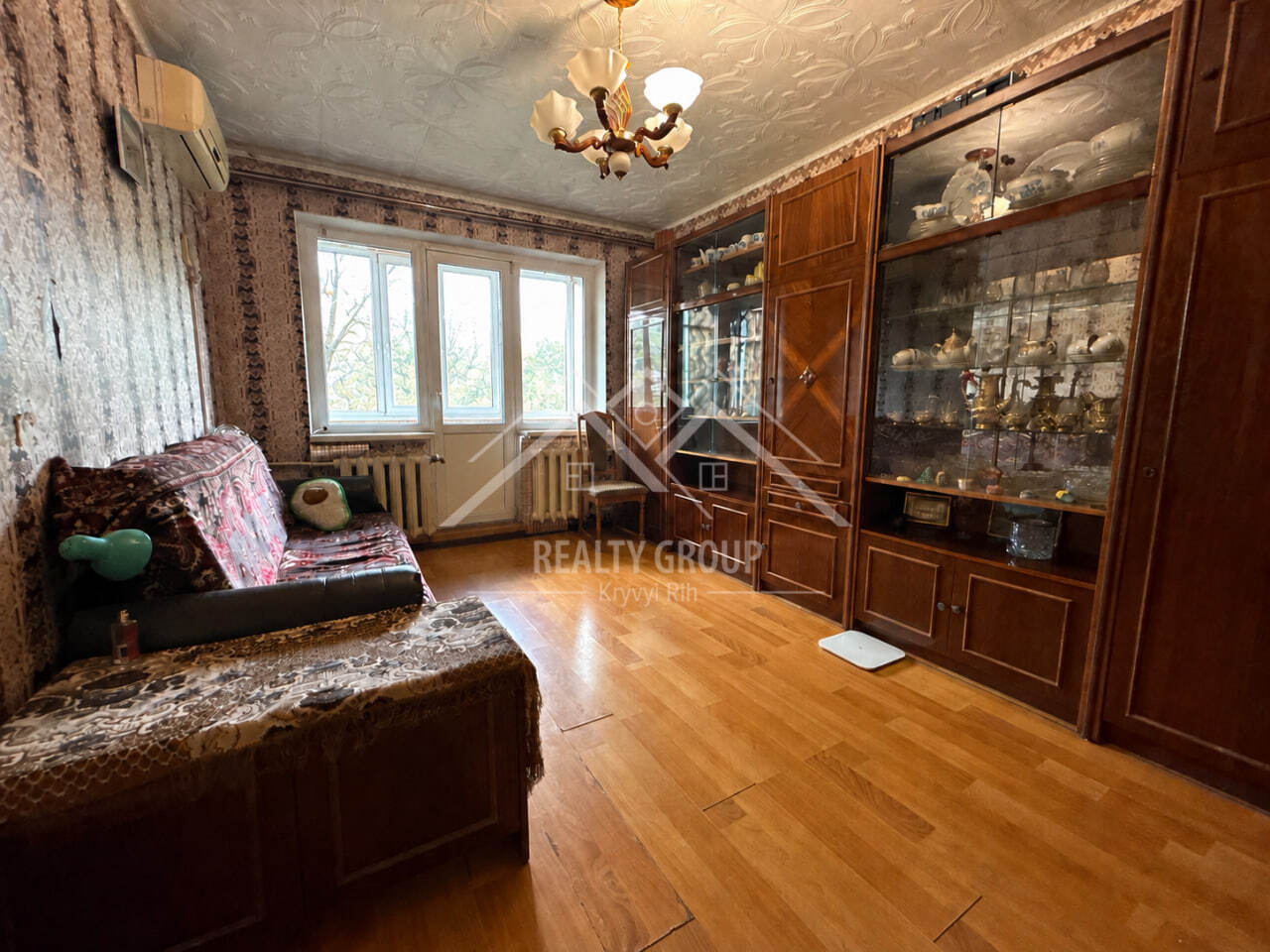Продаж 3-кімнатної квартири 57.9 м², Тесленко вул.