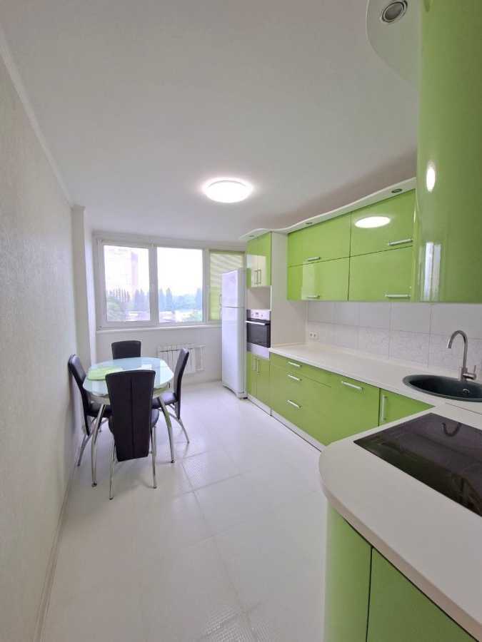 Продаж 3-кімнатної квартири 79 м², Москвіна вул., 5-7