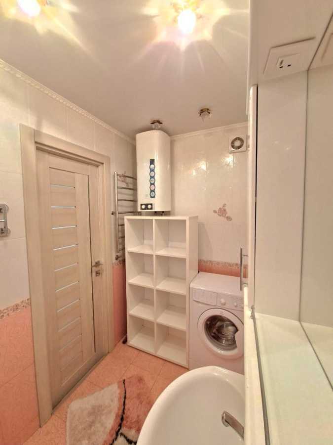 Продаж 3-кімнатної квартири 79 м², Москвіна вул., 5-7