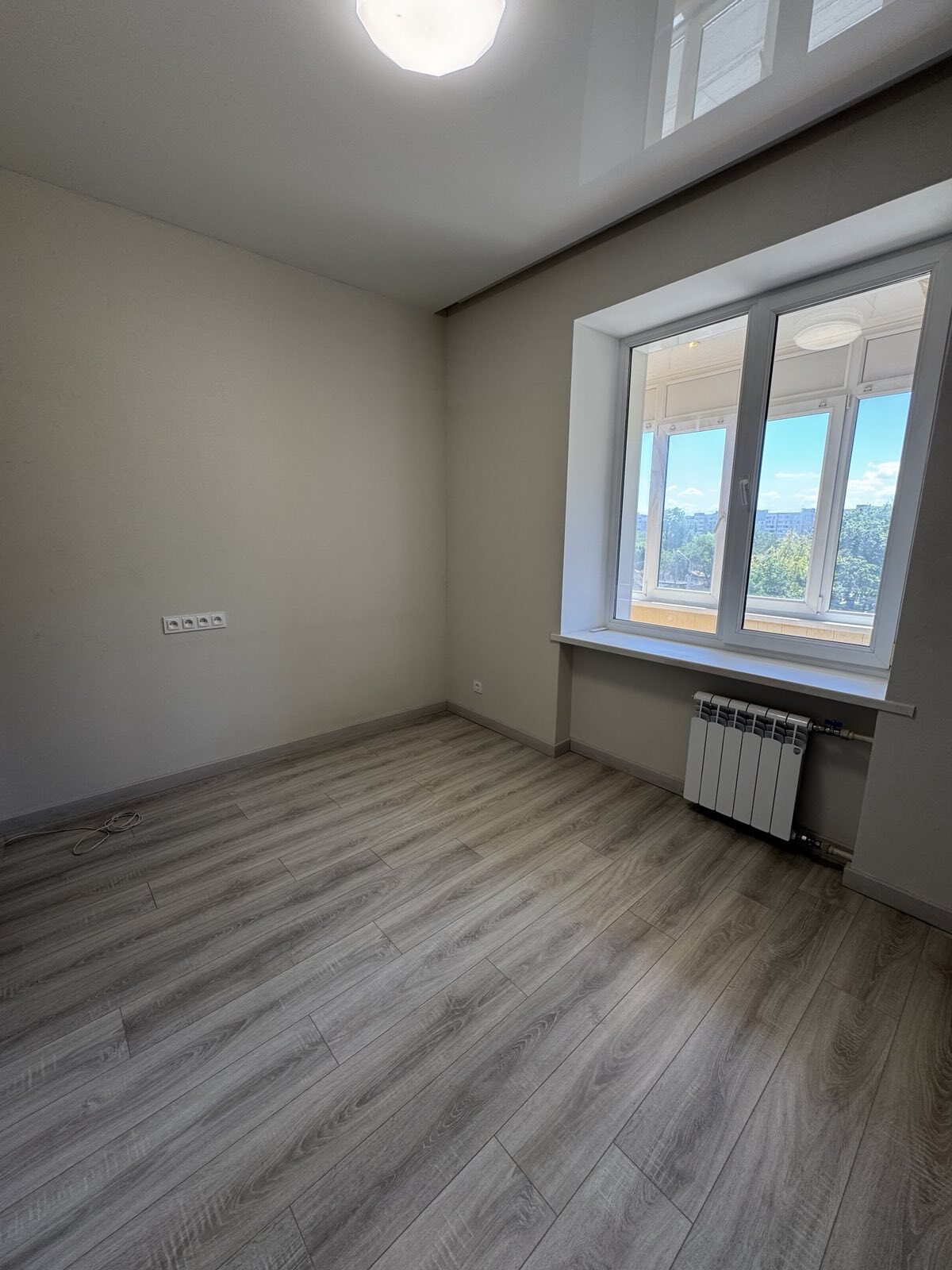 Продаж 2-кімнатної квартири 55 м², Соборний просп.
