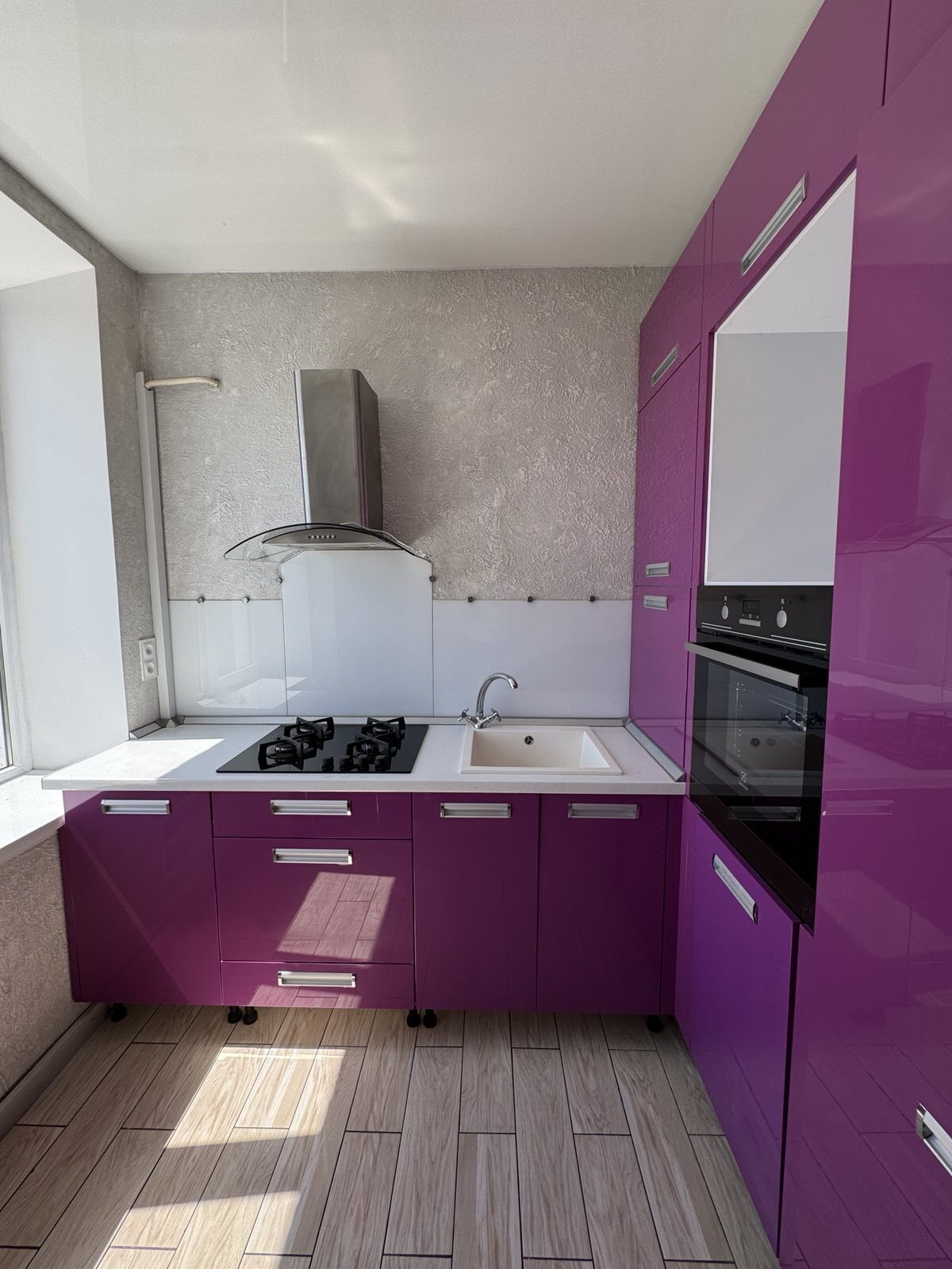 Продаж 2-кімнатної квартири 55 м², Соборний просп.