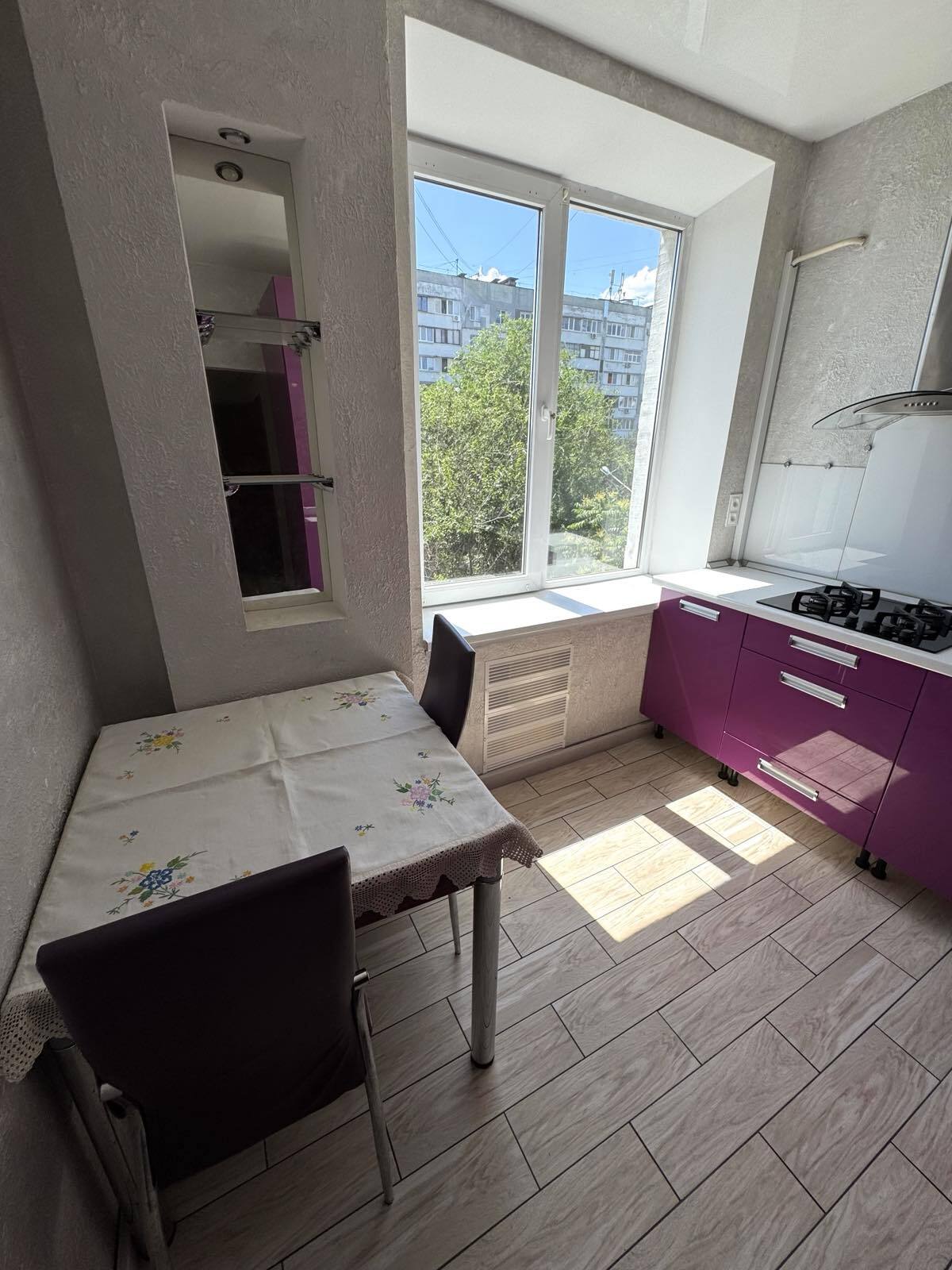 Продаж 2-кімнатної квартири 55 м², Соборний просп.
