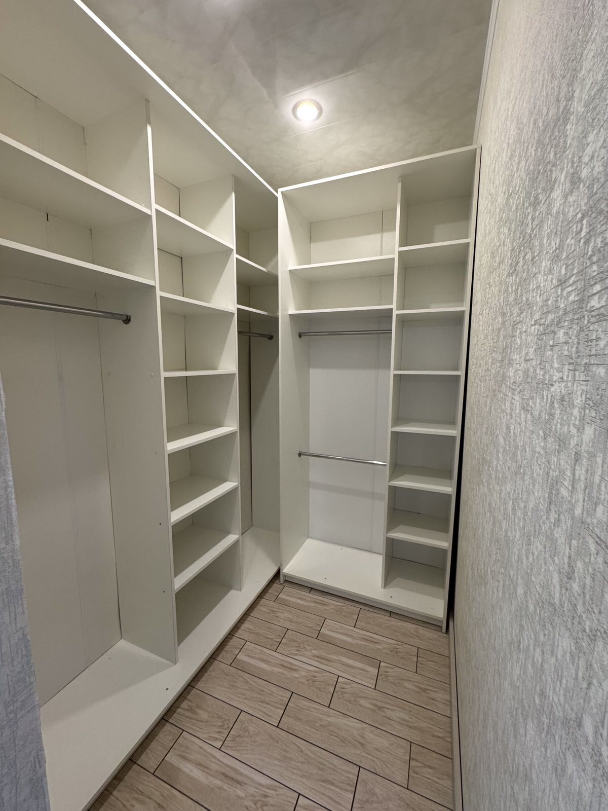 Продаж 2-кімнатної квартири 55 м², Соборний просп.