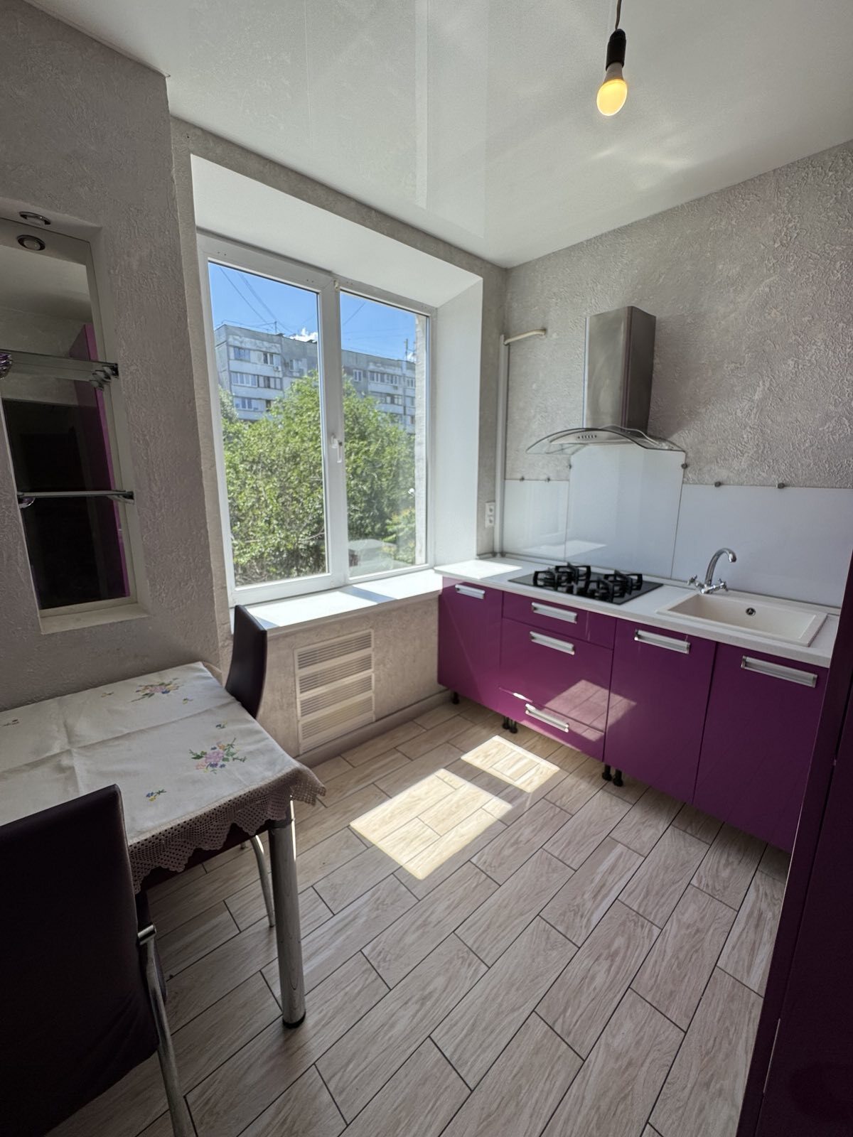 Продаж 2-кімнатної квартири 55 м², Соборний просп.