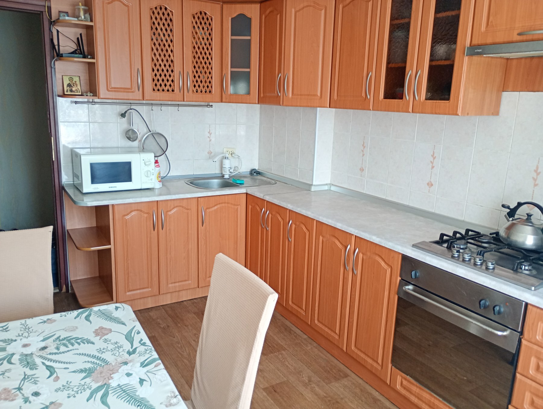 3-комнатная квартира посуточно 70 м², Григорьевского Десанта просп., 10