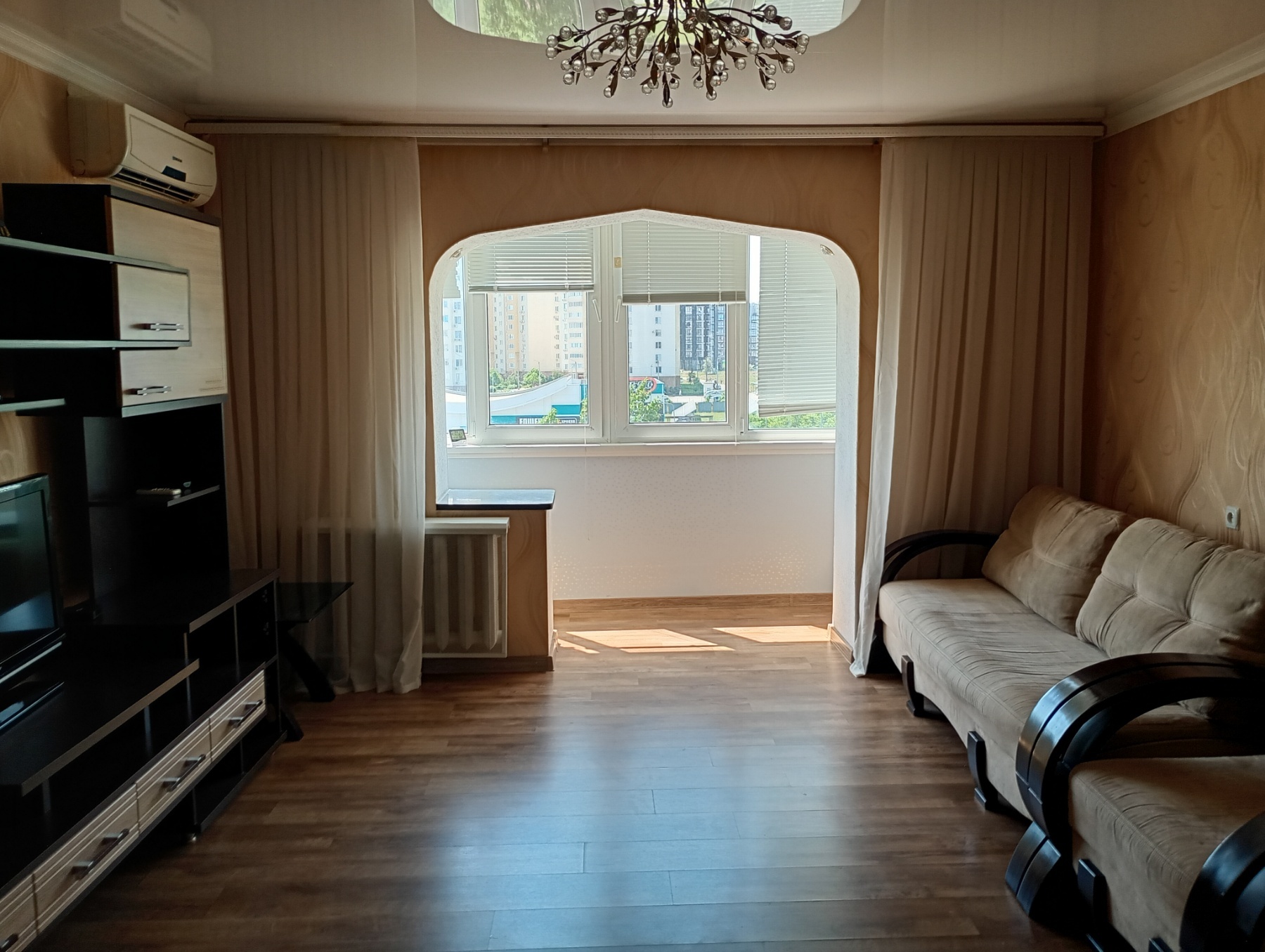3-комнатная квартира посуточно 70 м², Григорьевского Десанта просп., 10