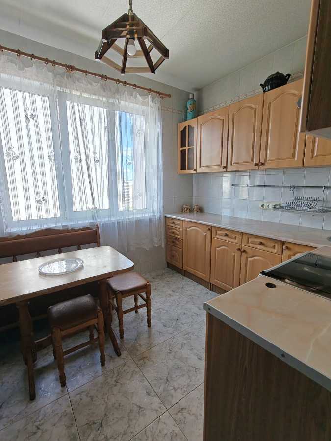 Аренда 3-комнатной квартиры 76 м², Тростянецкая ул., 6Д
