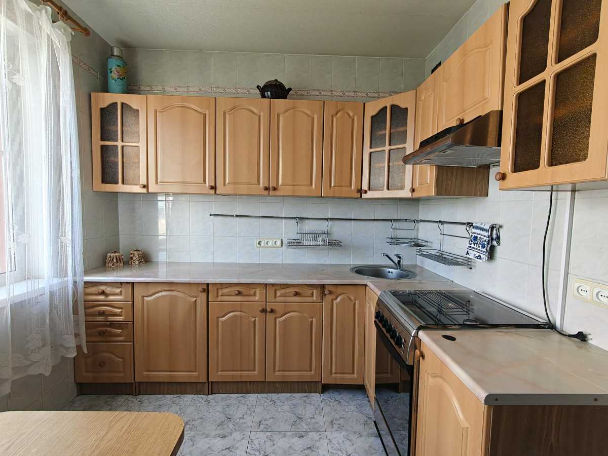 Аренда 3-комнатной квартиры 76 м², Тростянецкая ул., 6Д