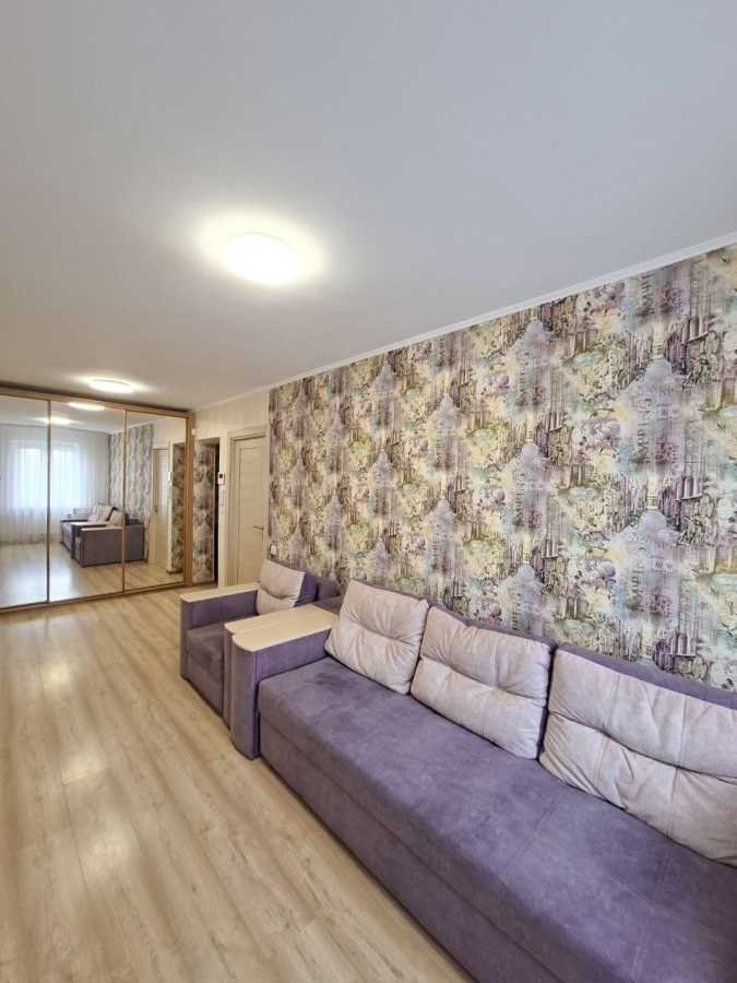 Продажа 3-комнатной квартиры 79 м², Москвина ул., 5-7