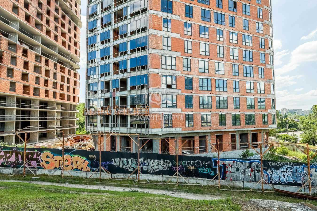 Продажа 4-комнатной квартиры 99.6 м², Николая Кибальчича ул., Міхновського, 2