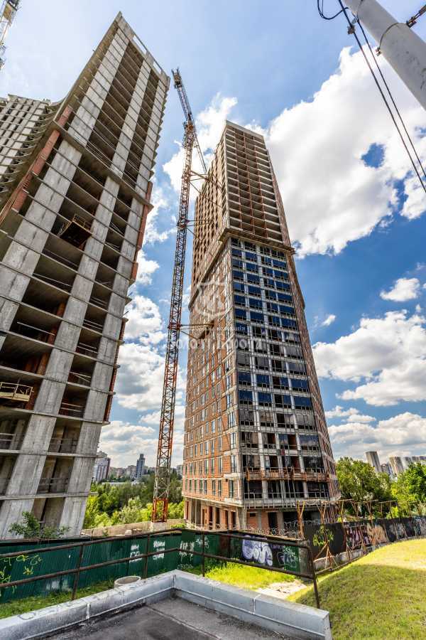 Продажа 4-комнатной квартиры 99.6 м², Николая Кибальчича ул., Міхновського, 2