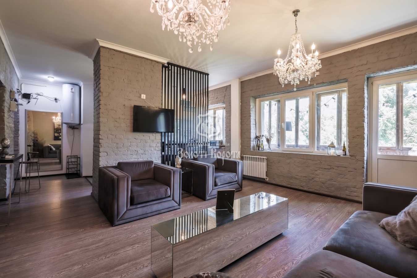 Продажа 2-комнатной квартиры 54.48 м², Круглоуниверситетская ул., 2/1